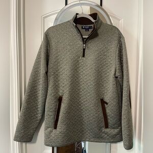 Daniel Cremieux NEW pullover. Men’s size Medium. Brown. Quilted pattern detail.